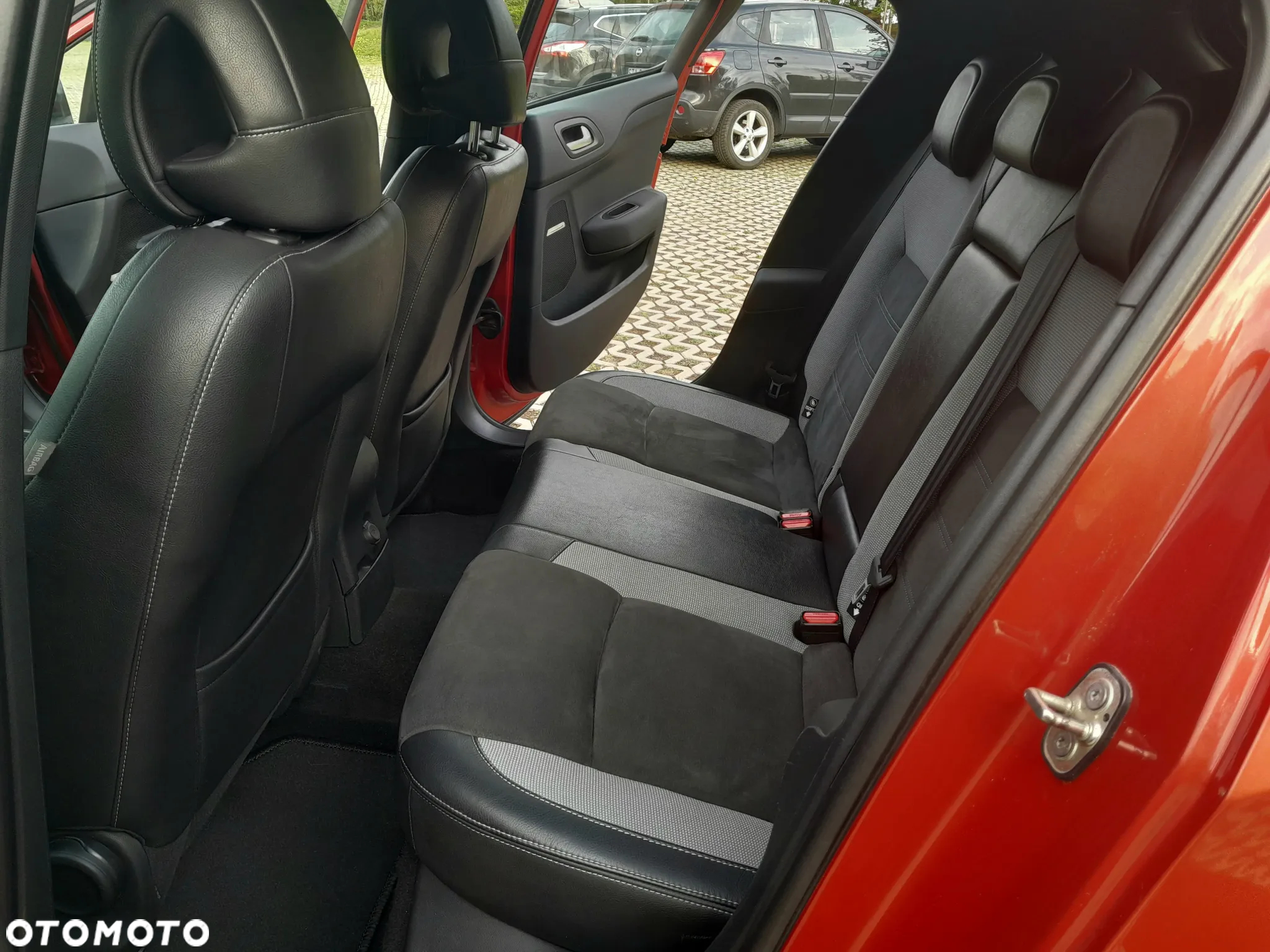 Citroën DS4 1.6 e-HDi SoChic MCP - 14