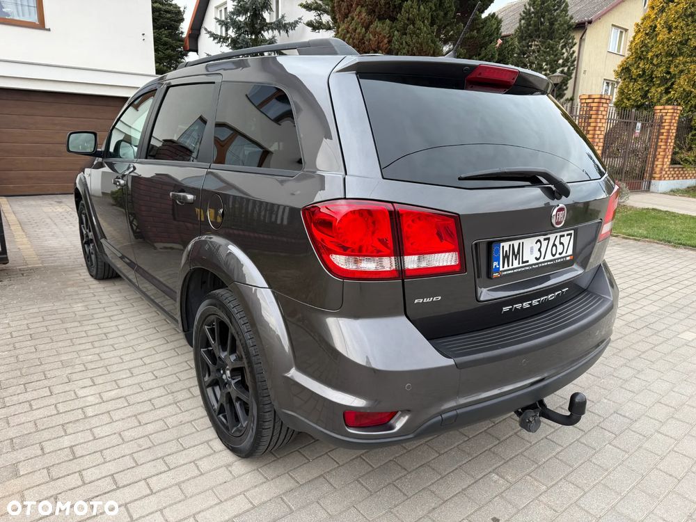 Fiat Freemont 2.0 Multijet 16V DPF Automatik Allrad Black Code - 12