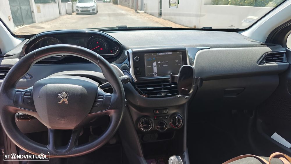 Peugeot 208 1.4 HDi - 6