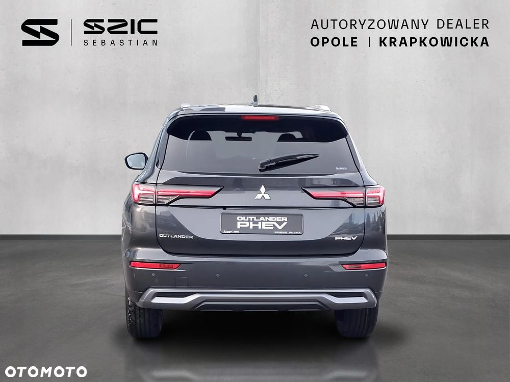 Mitsubishi Outlander Intense - 4