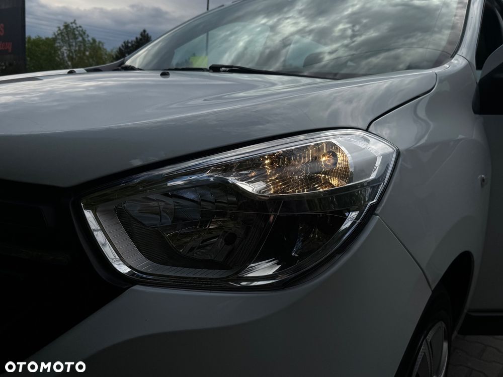 Dacia Lodgy 1.3 TCe Laureate S&S - 34