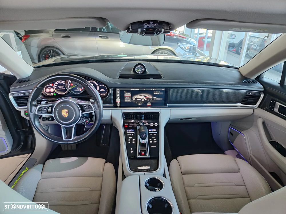 Porsche Panamera 4 E-Hybrid Platinum Edition - 21