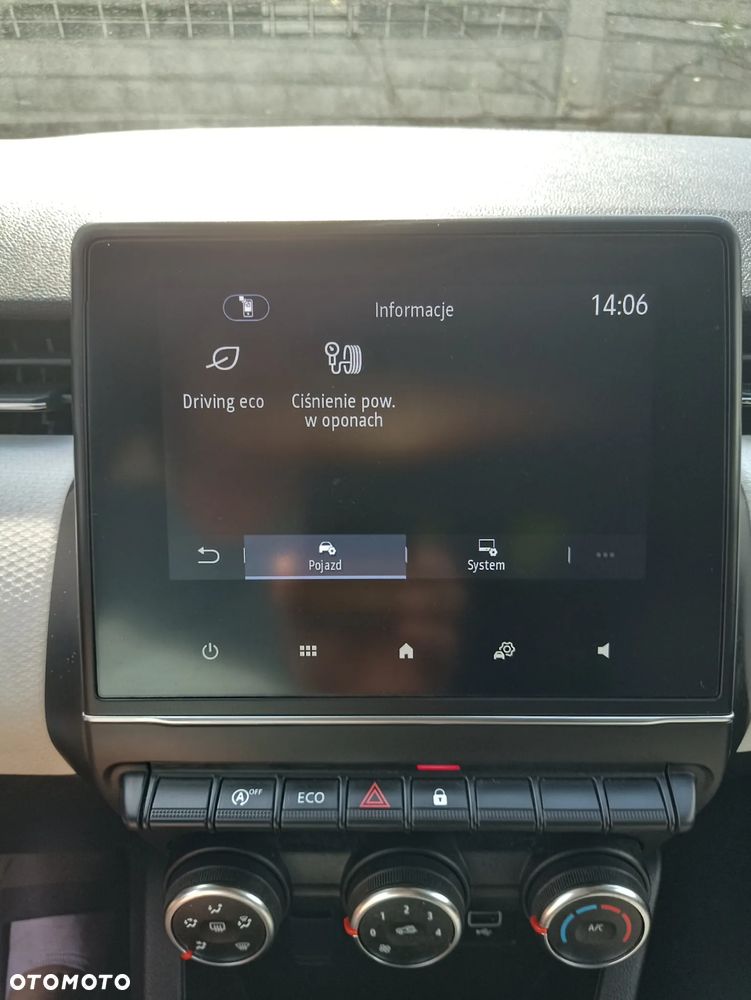 Renault Clio - 23