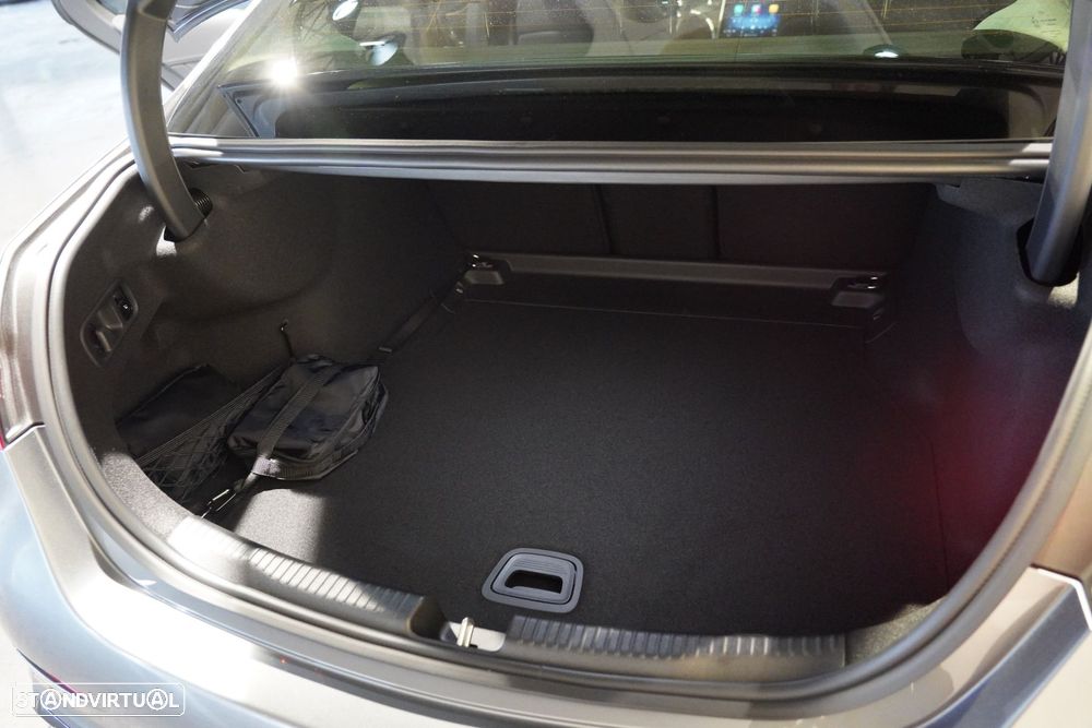 Mercedes-Benz C 300 d AMG Line - 34