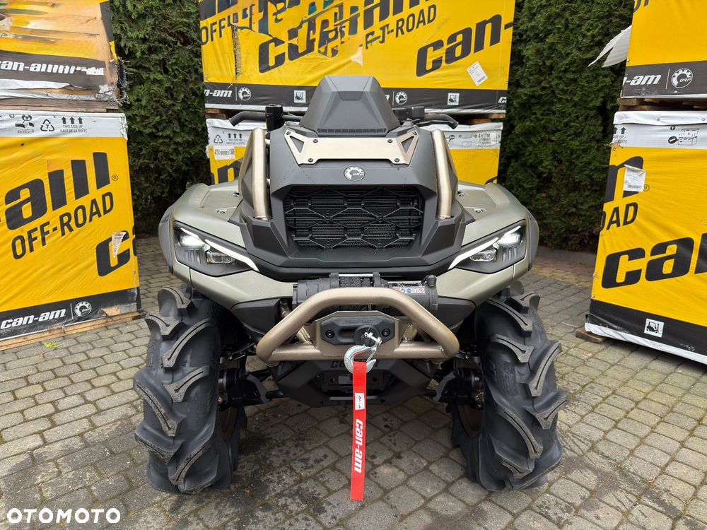 Can-Am Outlander - 2