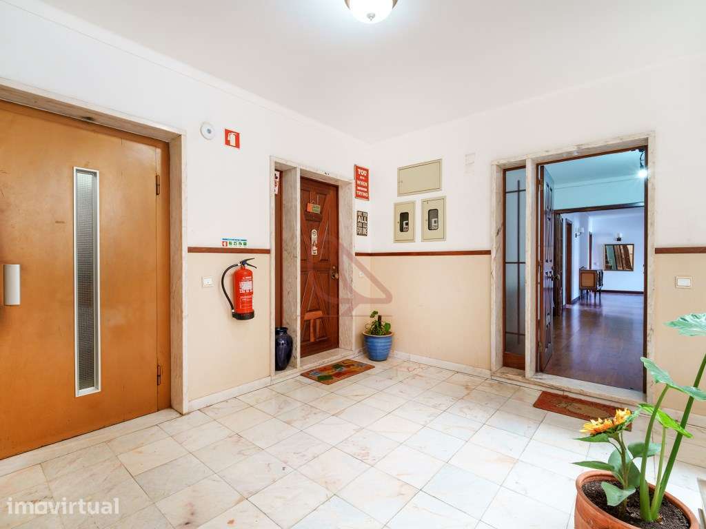 Apartamento T3 / Centro da Cidade de Fátima - Grande imagem: 2/56