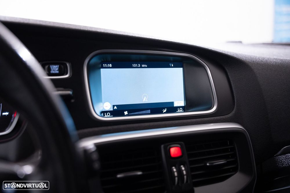 Volvo V40 2.0 D4 R-Design - 7