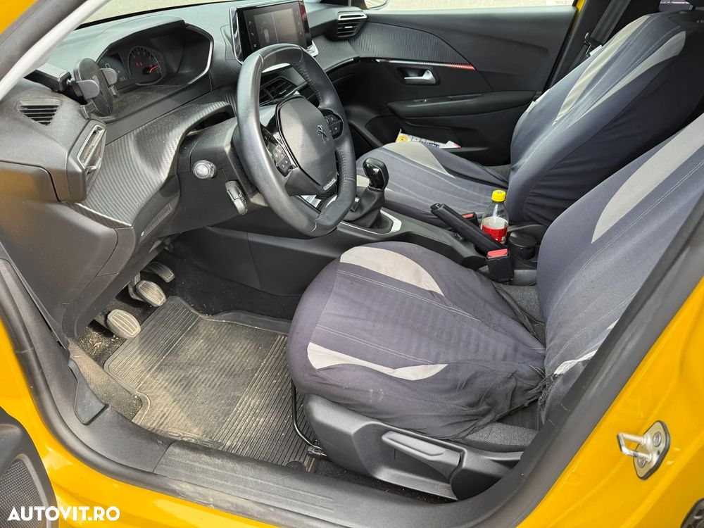 Peugeot 208 1.2 L PureTech STT Active - 17