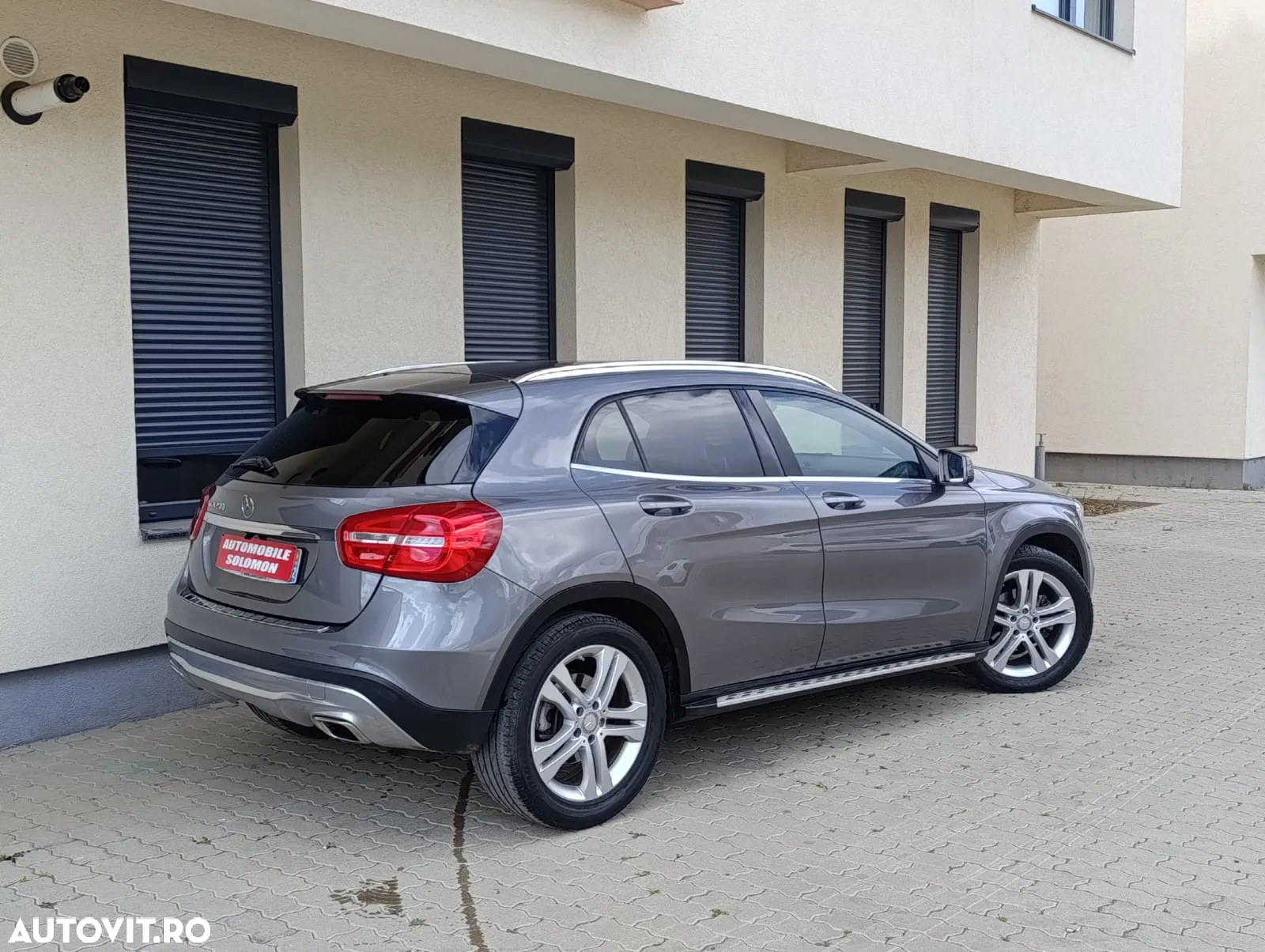 Mercedes-Benz GLA - 4
