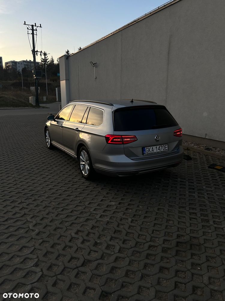 Volkswagen Passat 2.0 TDI SCR DSG Comfortline - 13