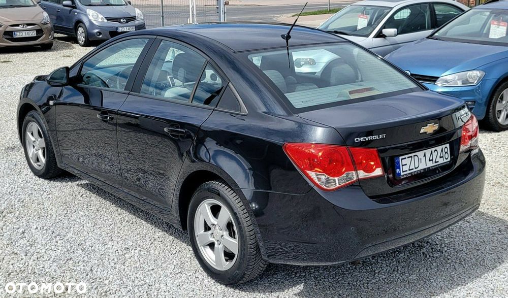 Chevrolet Cruze - 29