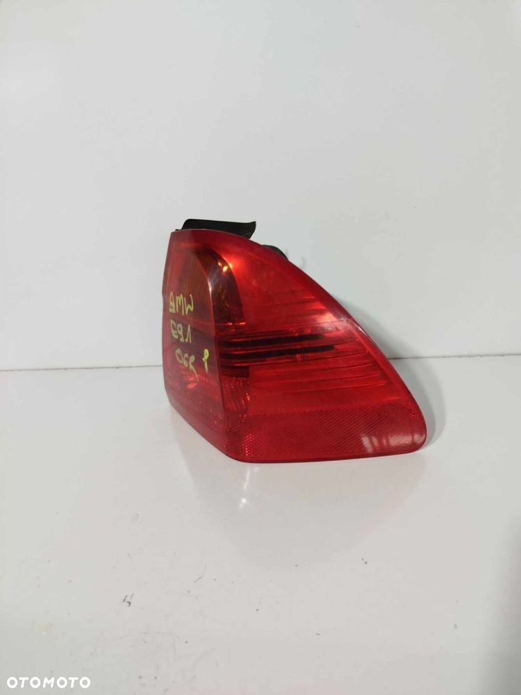 LAMPA PRAWA TYLNA TYŁ BMW 3 E91 - 2