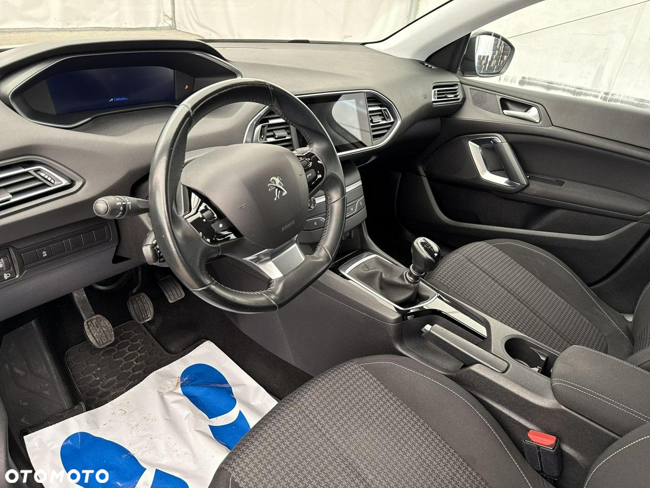 Peugeot 308 - 13