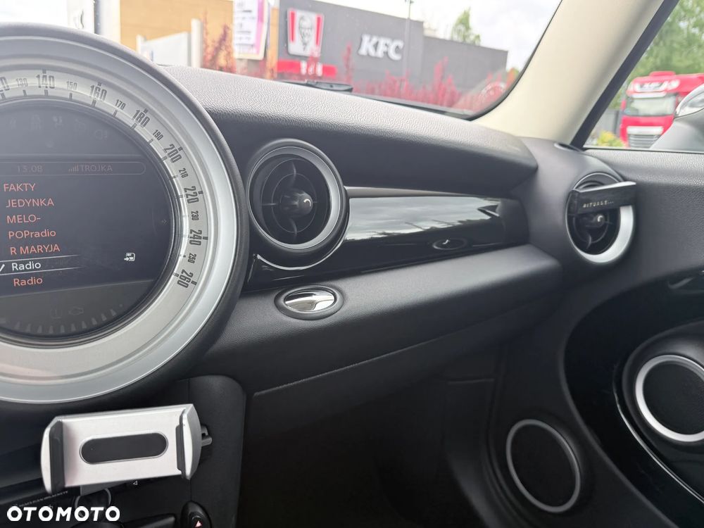 MINI Cooper D - 6