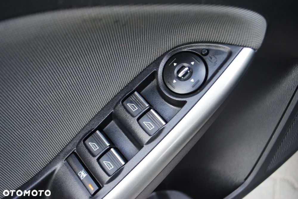 Ford Focus 1.6 TDCi DPF Titanium - 14
