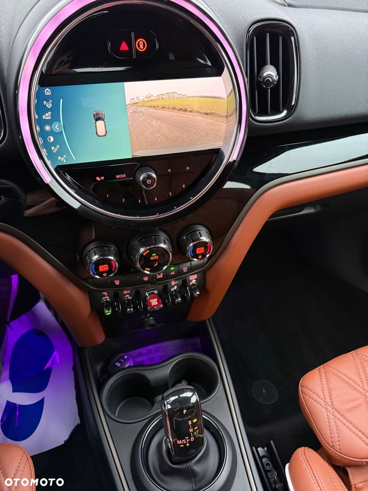 MINI John Cooper Works ALL4 sport - 28