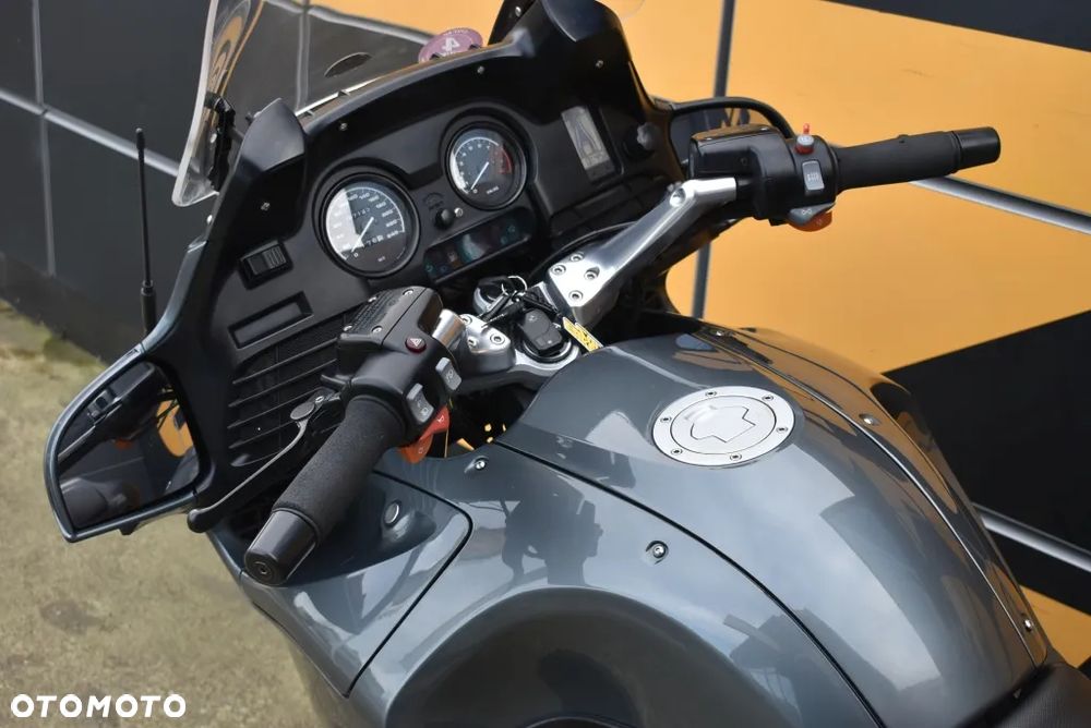 BMW R - 12