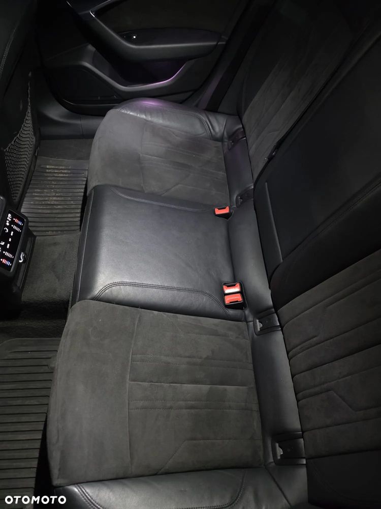 Audi A6 Avant 2.0 TDI ultra S tronic - 25