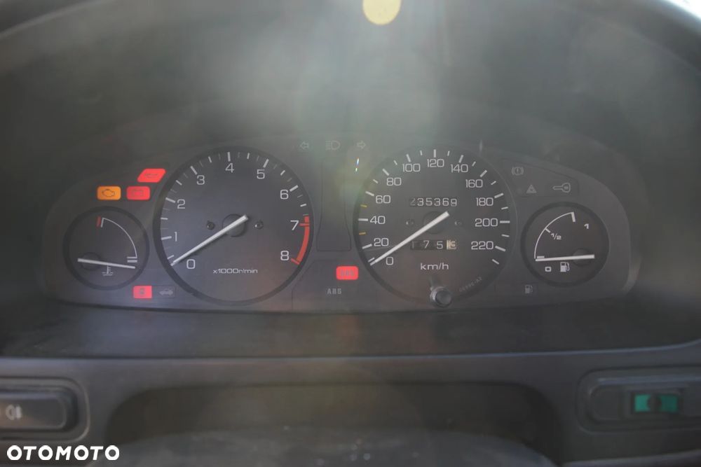 Auto na części - Honda Civic VI 1.4 16V 90 KM D14Z4 NH614M 1999R Silnik Skrzynia Drzwi Maska Klapa Zderzak Błotnik Lampa Szyba Lusterko Deska Kokpit Sterownik Moduł Czujnik Licznik Kierownica Panel - 11