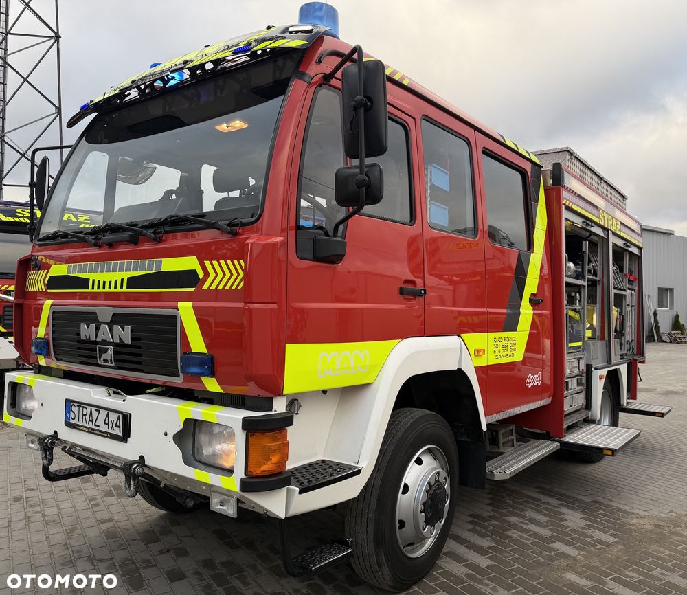 MAN Straż pożarna, Pojazd pożarniczy, Wóz strażacki, MAN L80 średni GBA 4x4 CNBOP, 2200l wody, reduktor,
