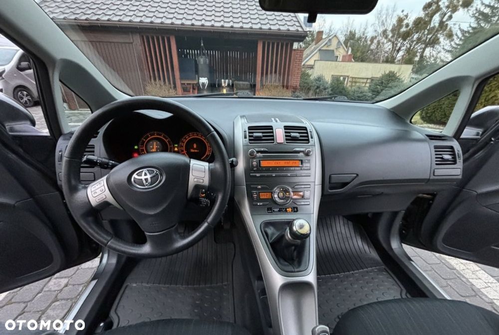 Toyota Auris 1.6 VVT-i Sol - 18
