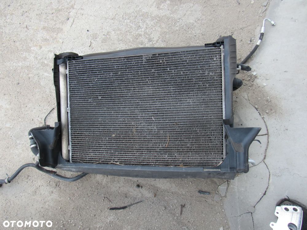 mercedes w205 c klasa 2,0 b komplet chłodnic pas - 6