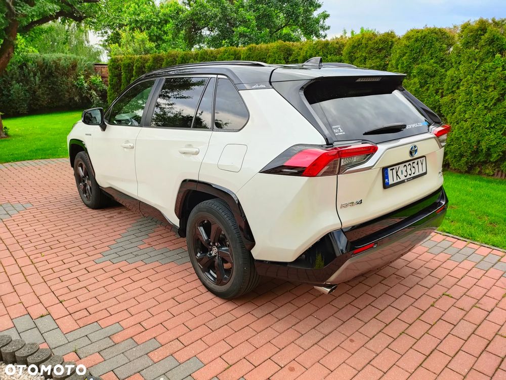 Toyota RAV4 - 11