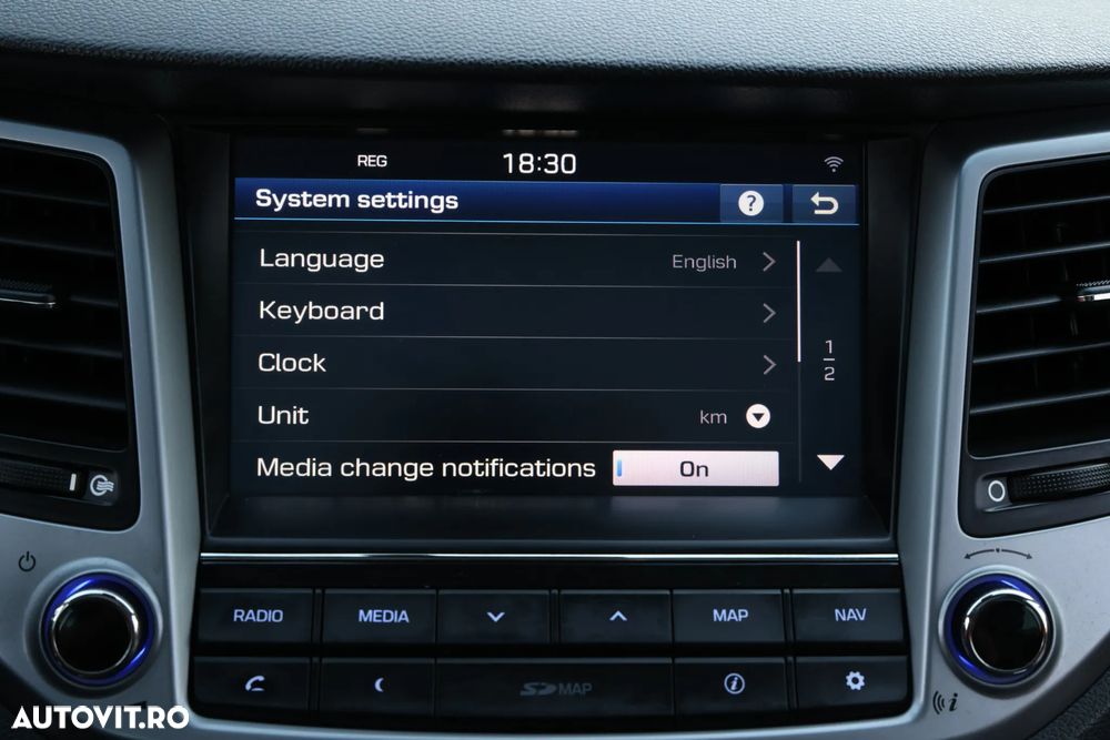 Hyundai Tucson 2.0 CRDI 4WD Automatik Style - 8