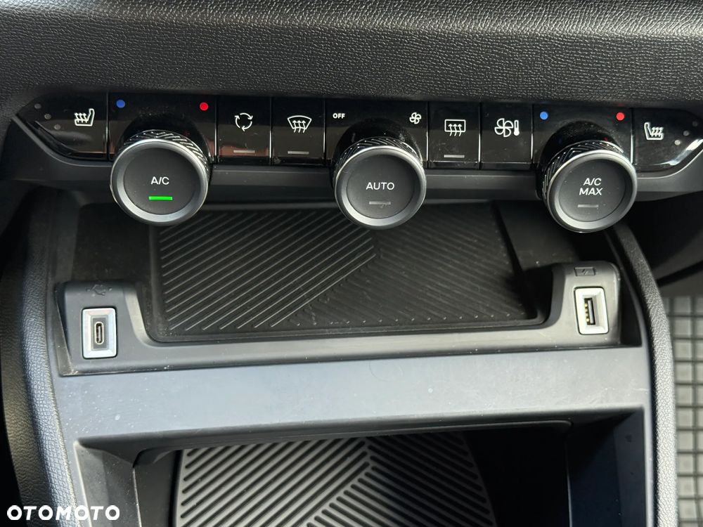 Citroën C4X EV136 50kWh Shine - 8