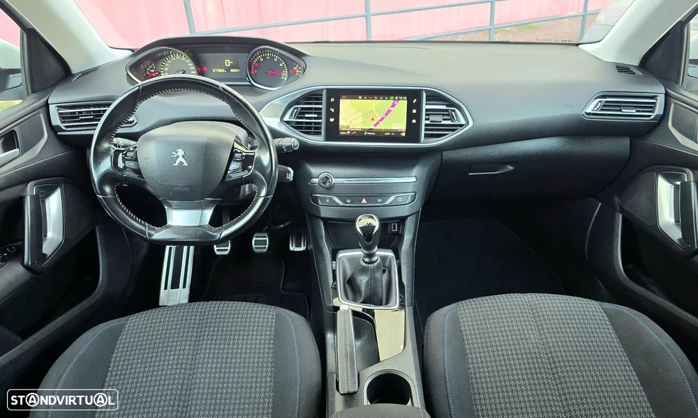 Peugeot 308 SW PureTech 110 Stop & Start Style - 18