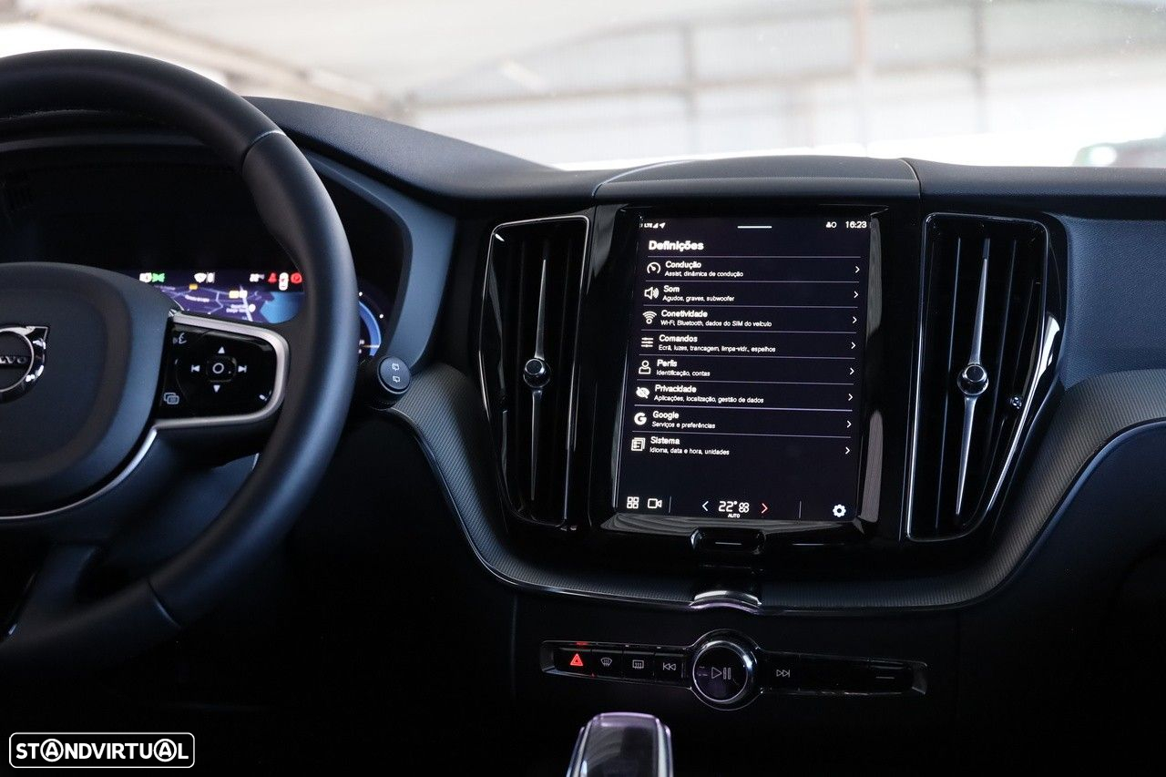 Volvo XC 60 2.0 T6 PHEV Black Edition AWD - 19