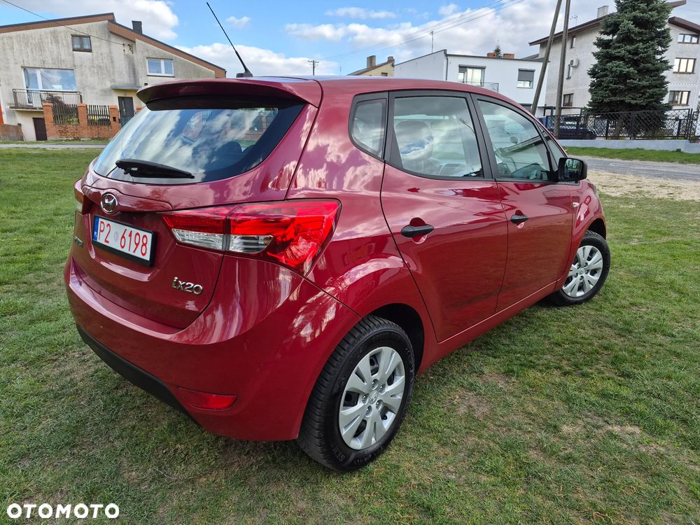 Hyundai ix20 - 12