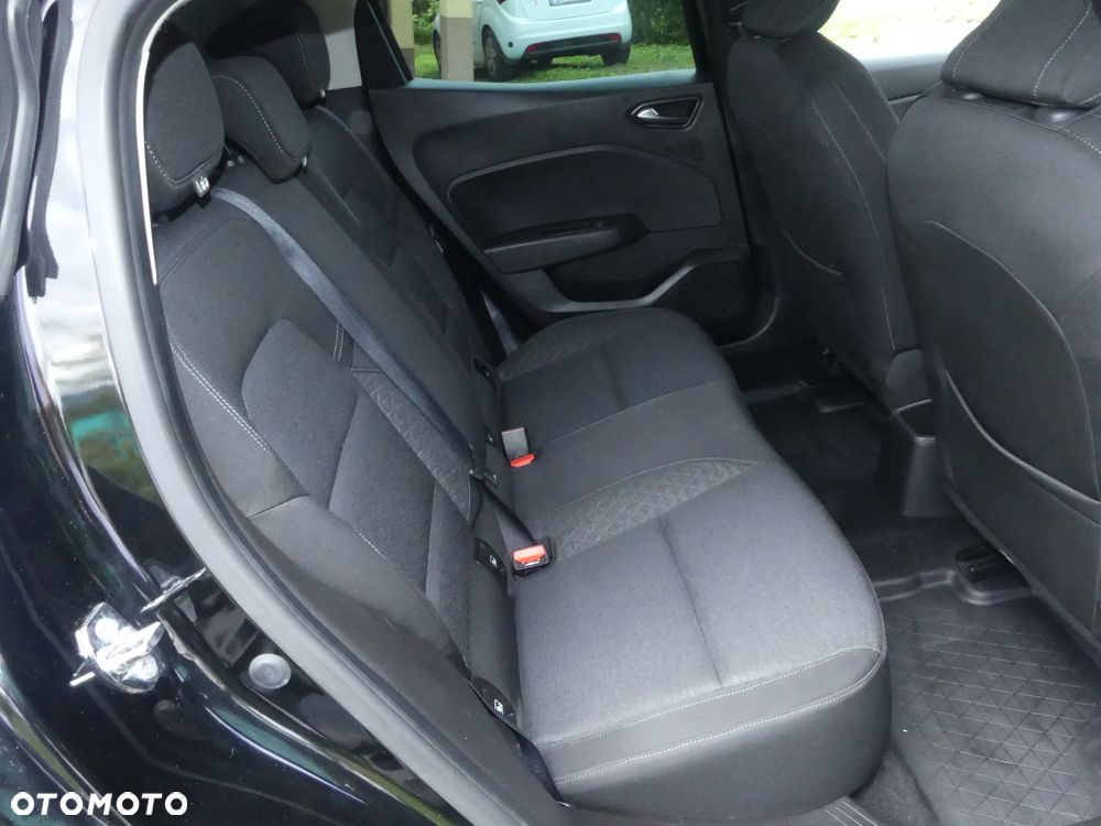 Renault Clio - 26