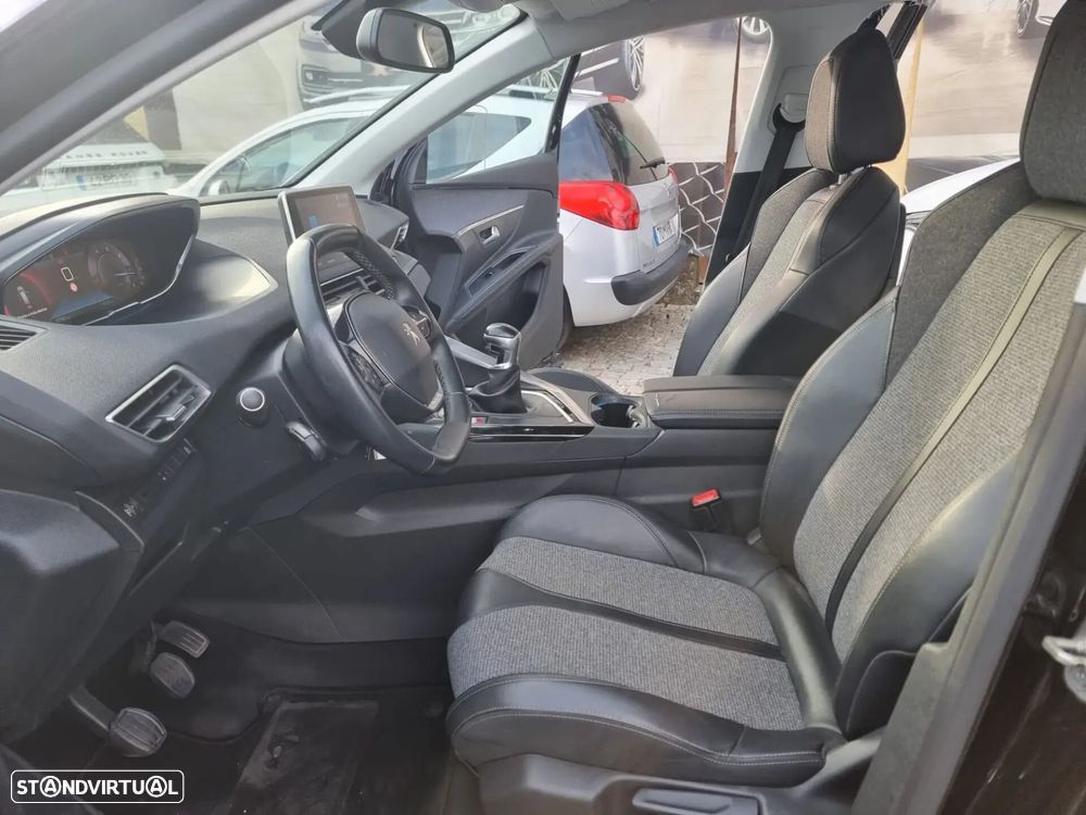 Peugeot 5008 - 6