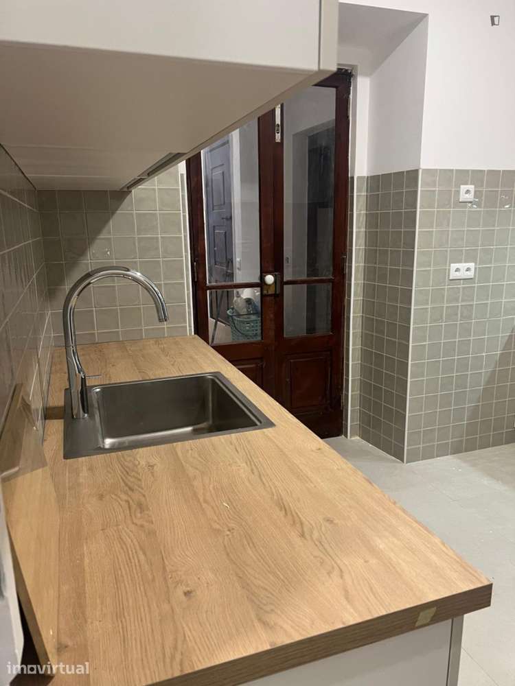 Quarto - localizado em Montes Claros Coimbra - Grande imagem: 5/13