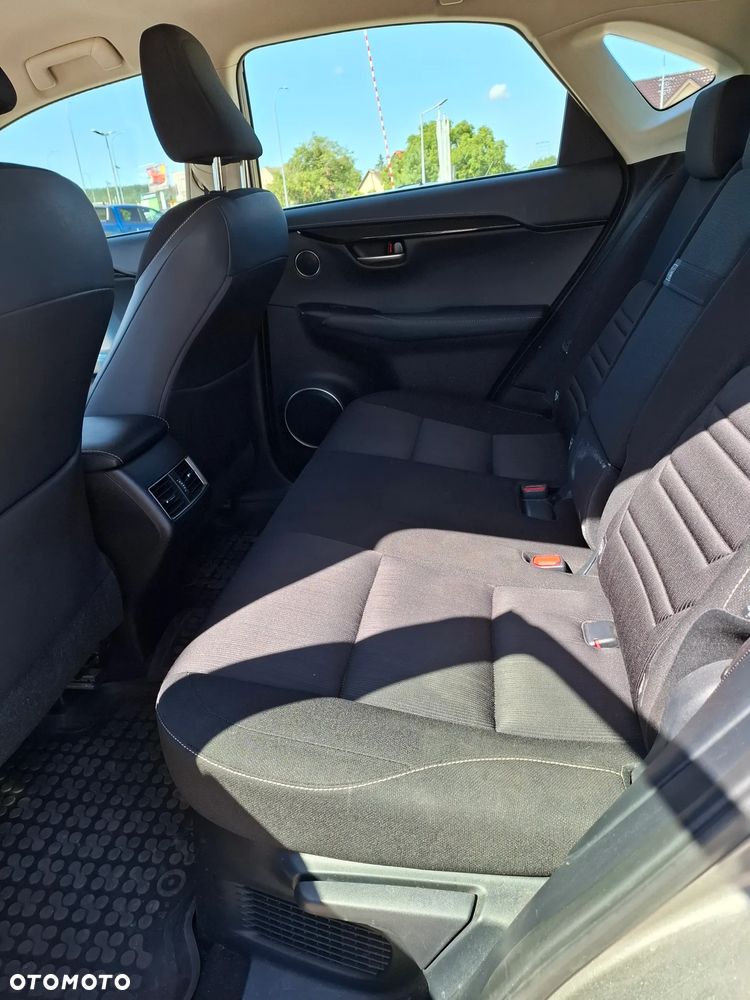 Lexus NX 300h Elegance AWD - 6
