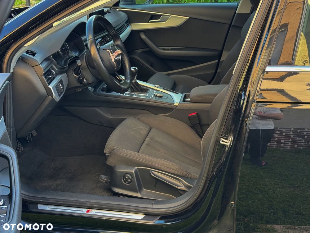 Audi A4 Limousine 2.0 TDI DPF clean diesel S line Sportpaket - 17