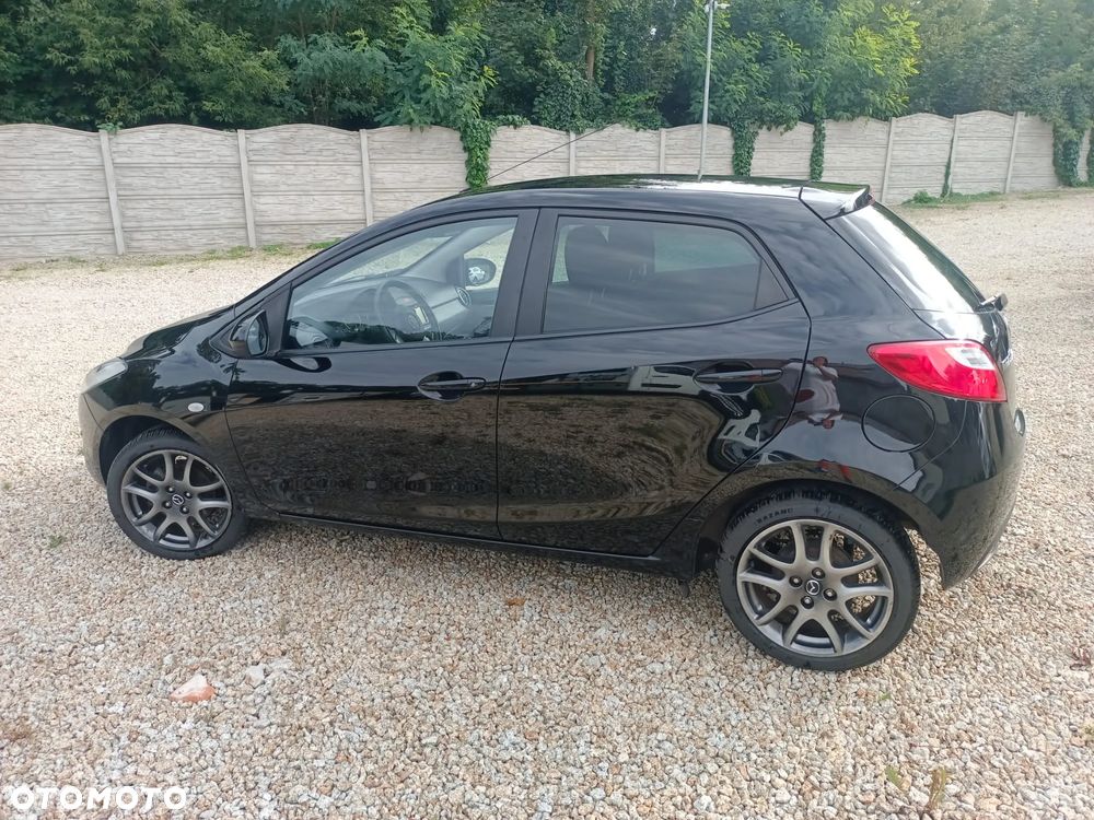 Mazda 2 - 13