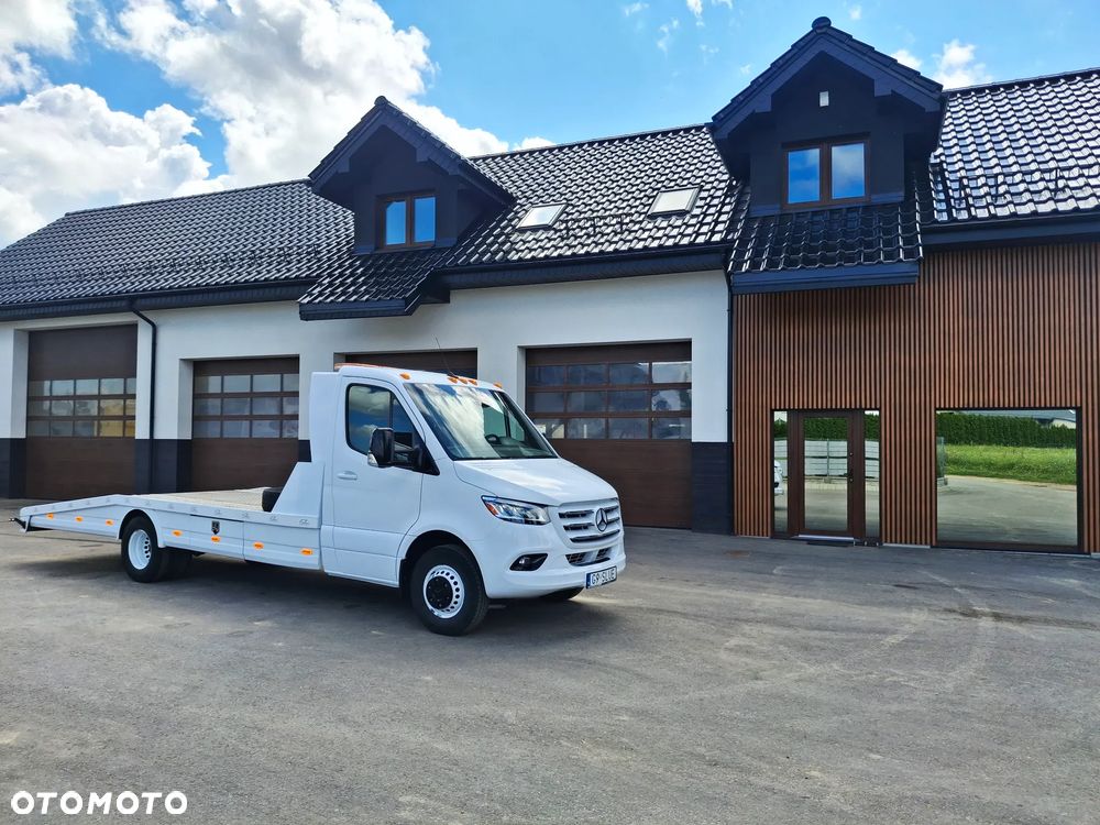 Mercedes-Benz Sprinter 519 3500 Kg DMC Laweta Autolaweta Pomoc Drogowa Silnik 3.0 V6 Koła Bliźniacze Wersja Kamper Obracane Fotele 3 Miejsca Elektryczne Fotele Z Pamięcią Nawigacja Łopatki F1 Światła Full Led