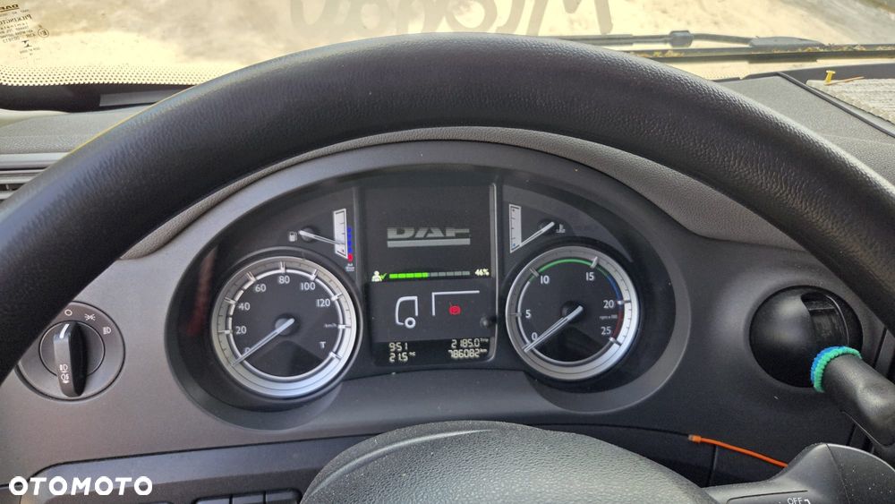 DAF CF 290 - 4