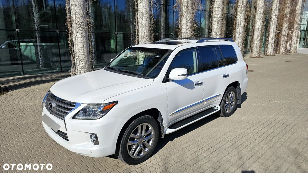 Lexus LX 570 Omotenashi - 8