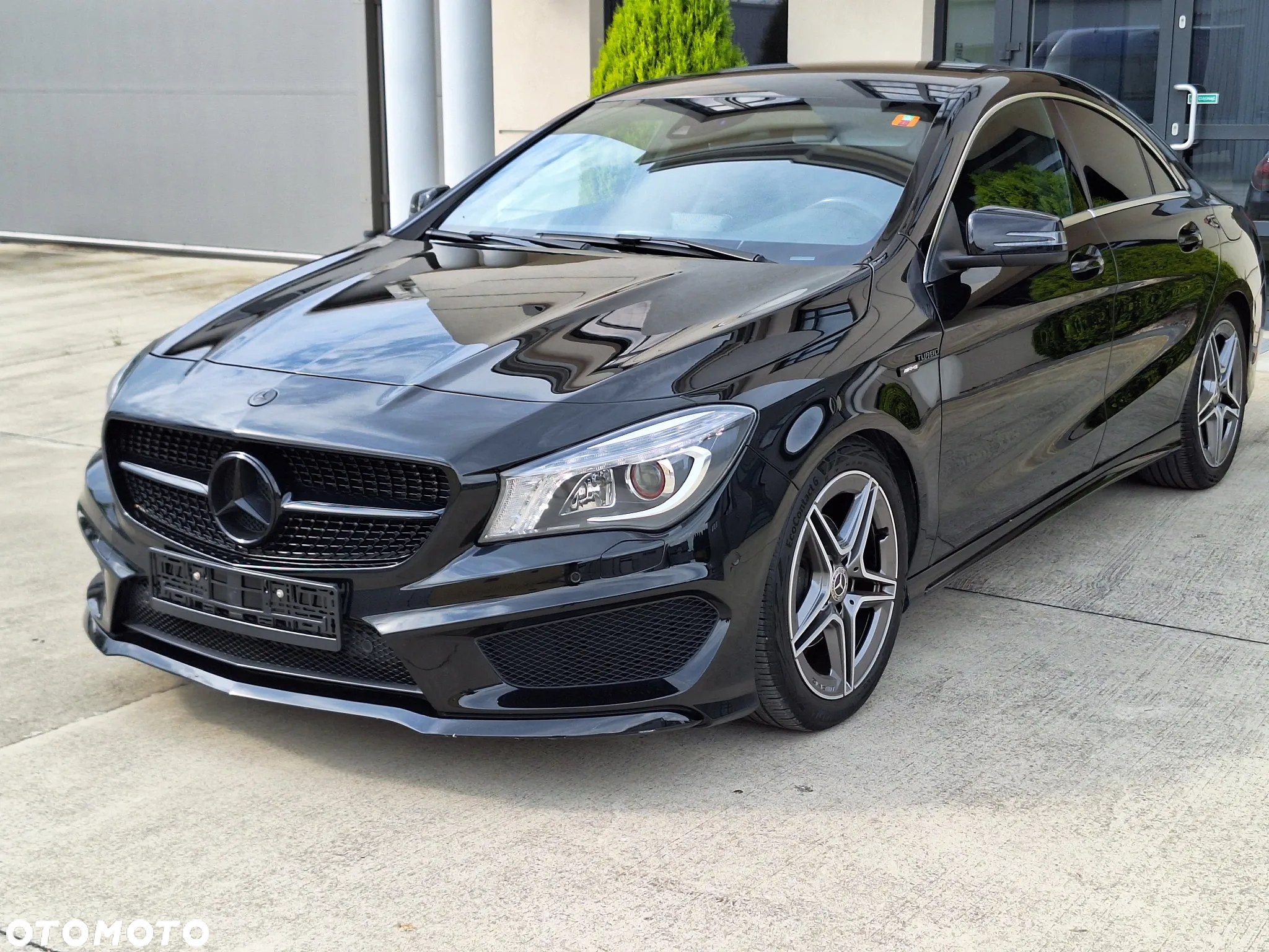 Mercedes-Benz CLA 180 BlueEffICIENCY Edition - 4