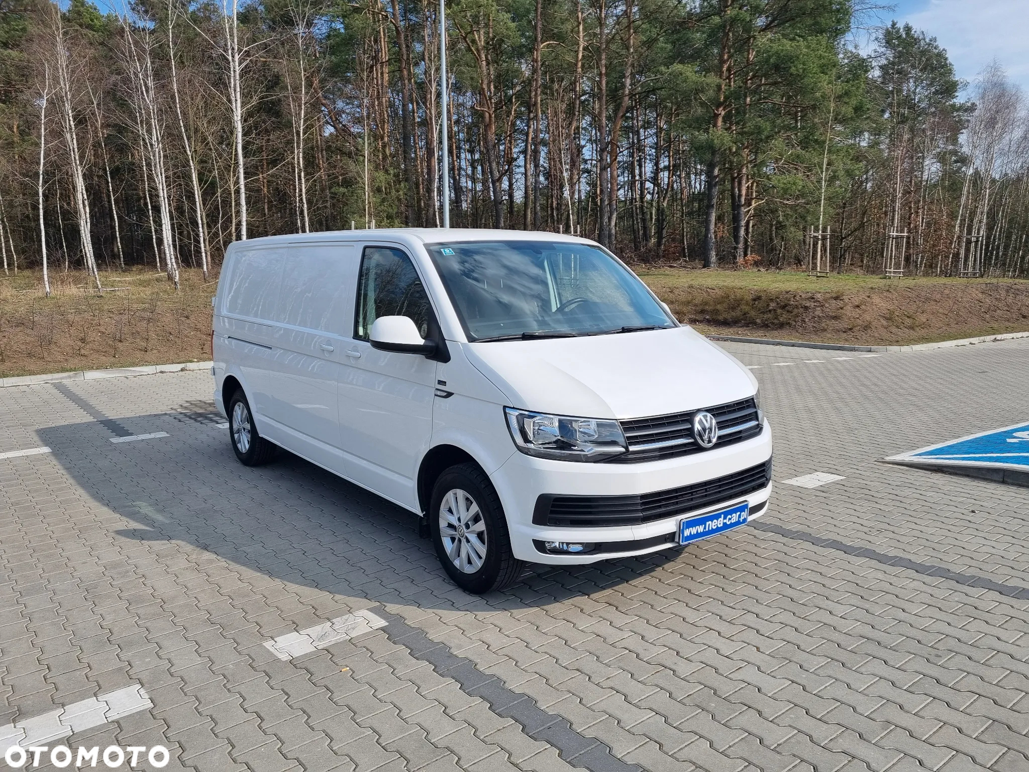 Volkswagen Transporter - 2