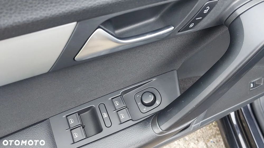 Volkswagen Passat 1.4 TSI BlueMotion Technology Comfortline - 8