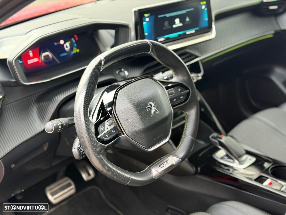 Peugeot e-208 GT - 24