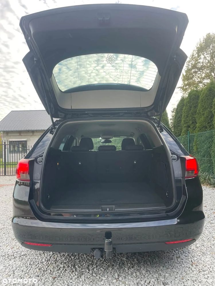 Opel Astra 1.6 CDTI Sport - 11