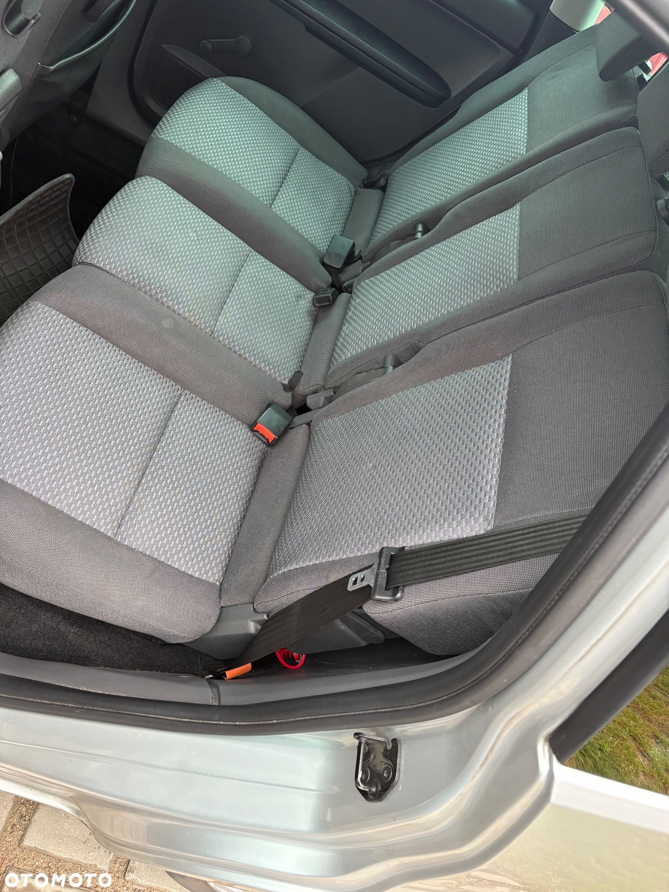 Ford Focus C-Max 1.6 TDCi Ambiente - 8