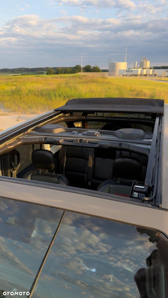 Jeep Wrangler - 4