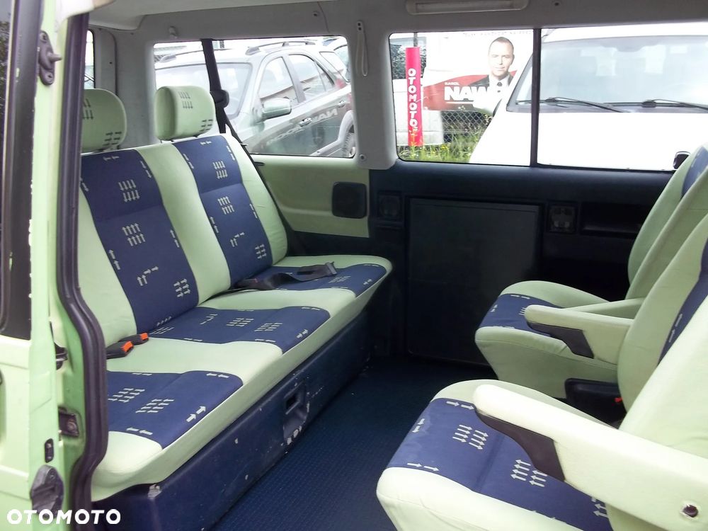 Volkswagen Multivan Standard - 4