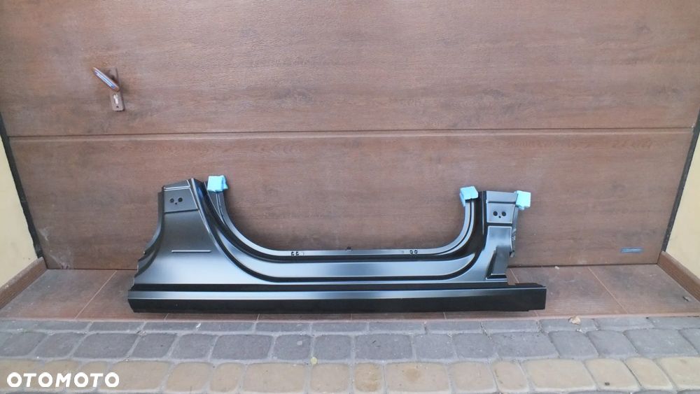 Poszycie progu prawe Opel Astra L VI - 1